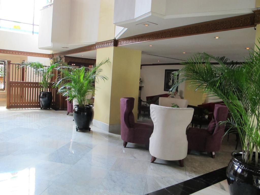 Hotel Mutiara Malioboro Yogyakarta Exterior photo